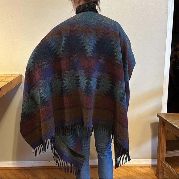 Women’s Aztec Wrap - Picture 3 of 4